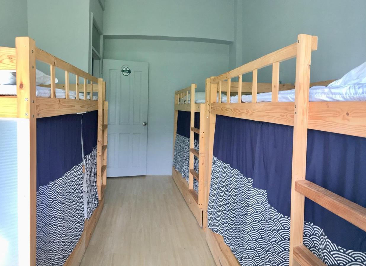 Back To Real Hostel T'ai-tung Dış mekan fotoğraf
